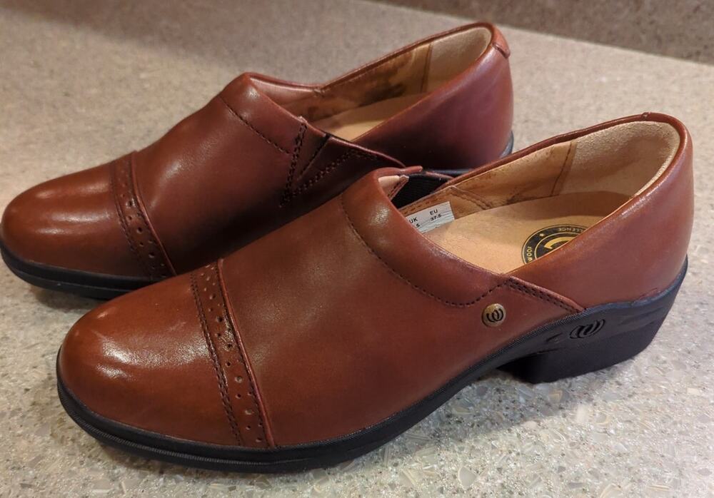 HOOF AND WOOF Chocolate Tan Premium Leather Equestrian Paddock Clogs Womens Sz 7